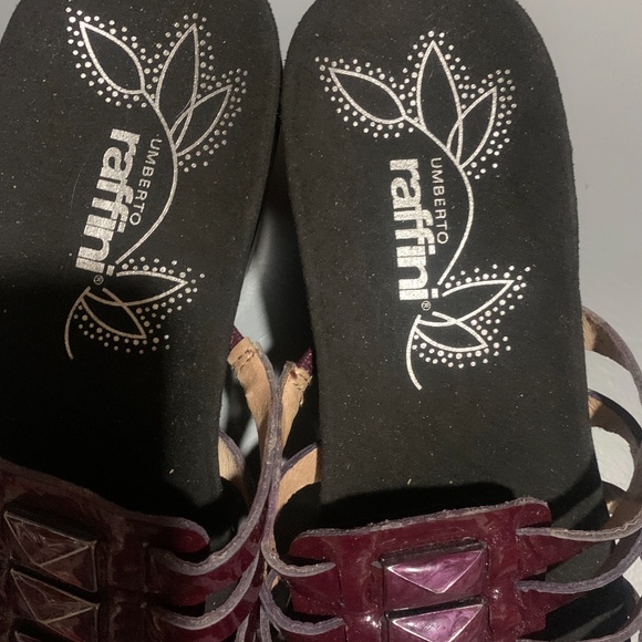 Sandals - Picture 2 of 4